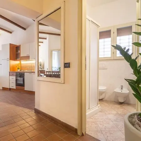 Casa Con Giardino Esclusivo In Piazza Trento Trieste 아파트 페라라